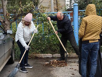 Сотрудники ООО "ЕРКЦ гор. Уфы" приняли участие в акции "Санитарная пятница" 